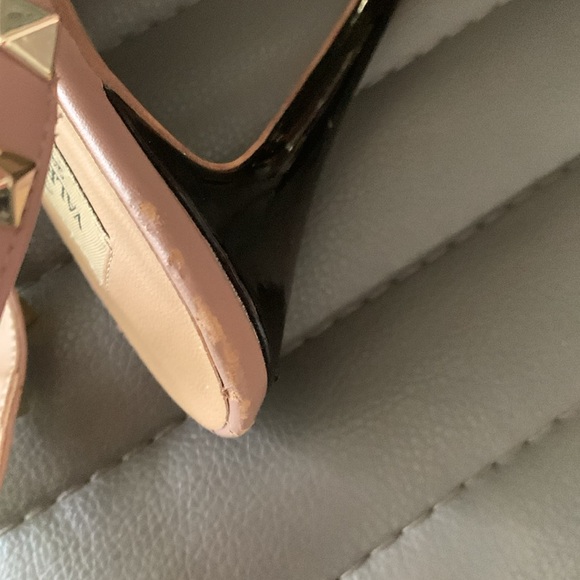 Valentino Garavani Rockstud Pumps - Picture 12 of 13